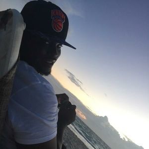 Meet your Posher, Akeem